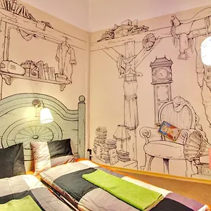 Hostel Lavender Circus Hostel, Doubles&ensuites